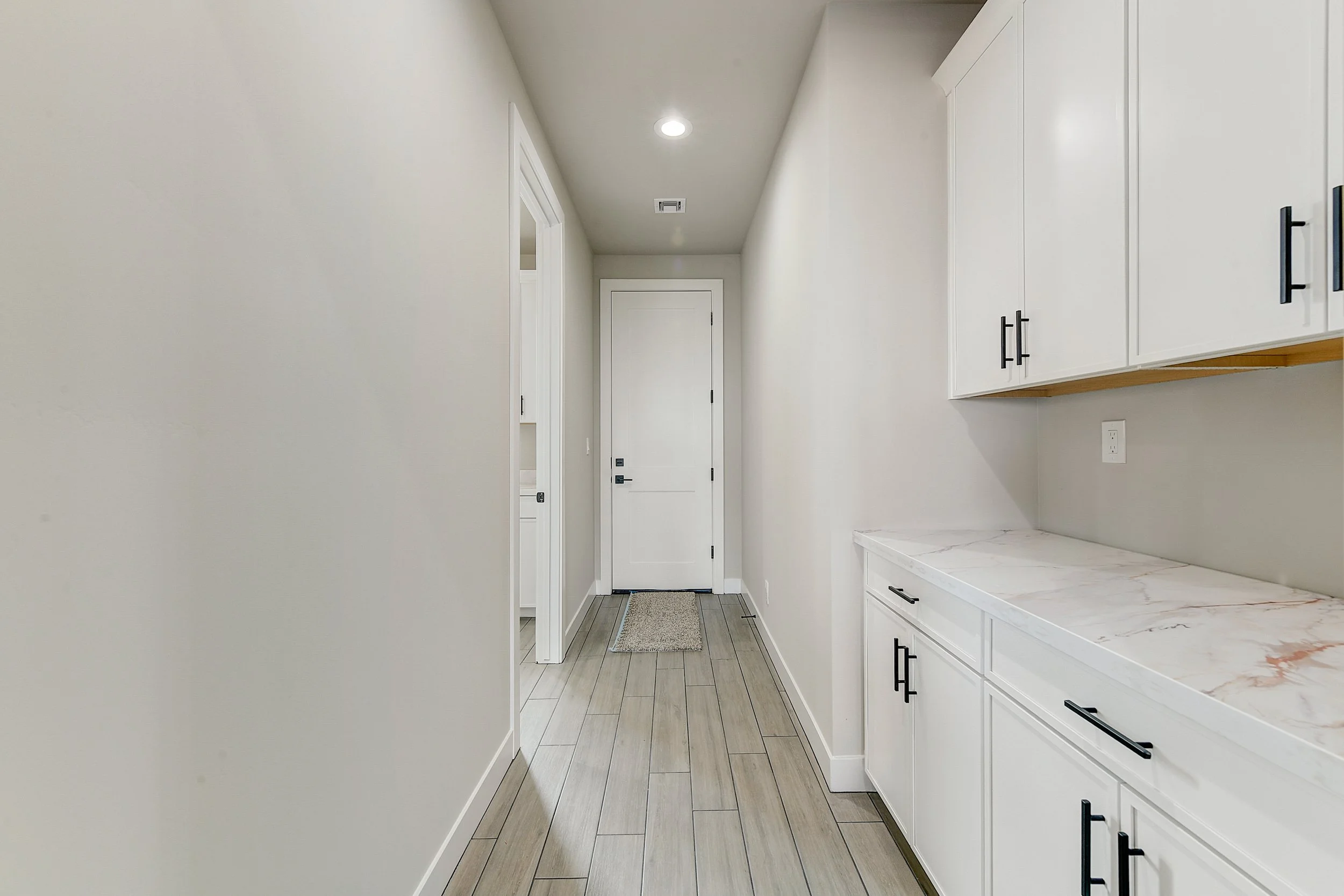 08-Mud Room.jpg