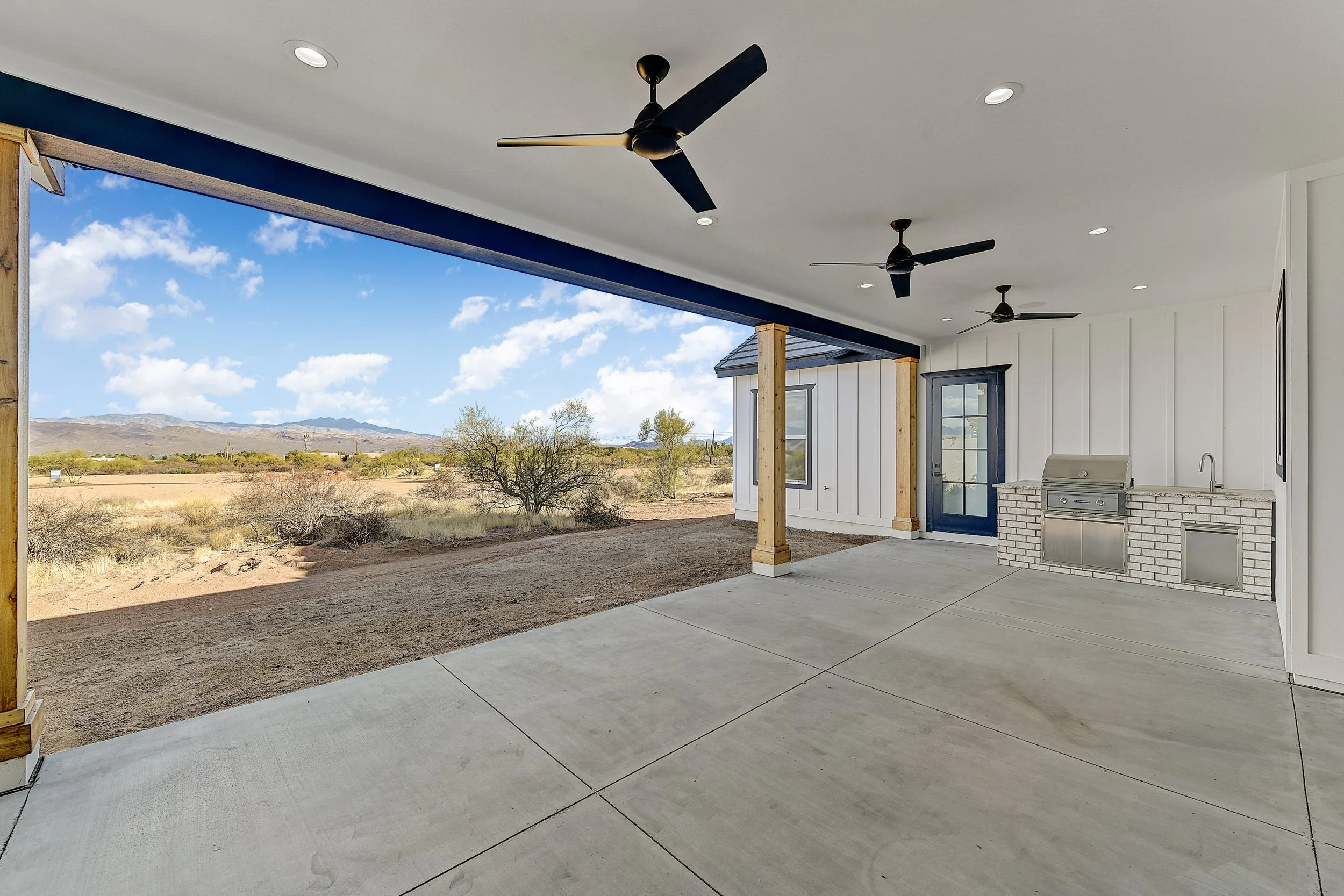 24-Back Patio View.jpg