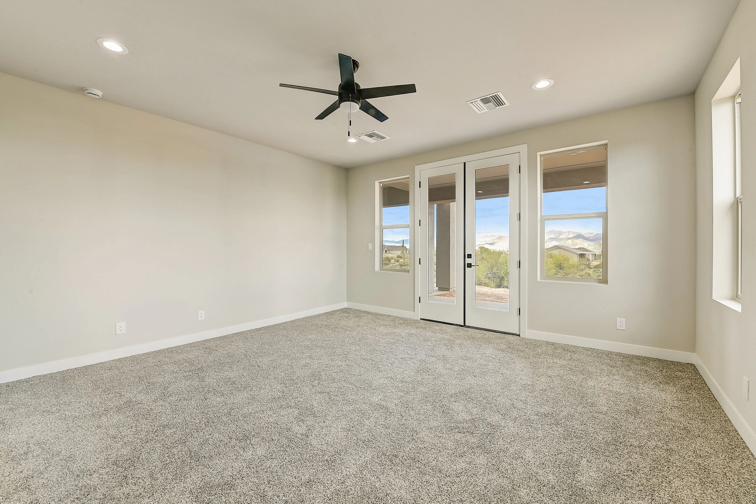 16-Primary Suite II.jpg